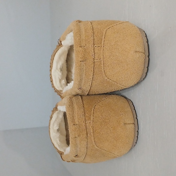 NWOT MINNETONKA Tan Suede Moccasin Slippers, leather Upper, Sz 8 - Picture 3 of 7